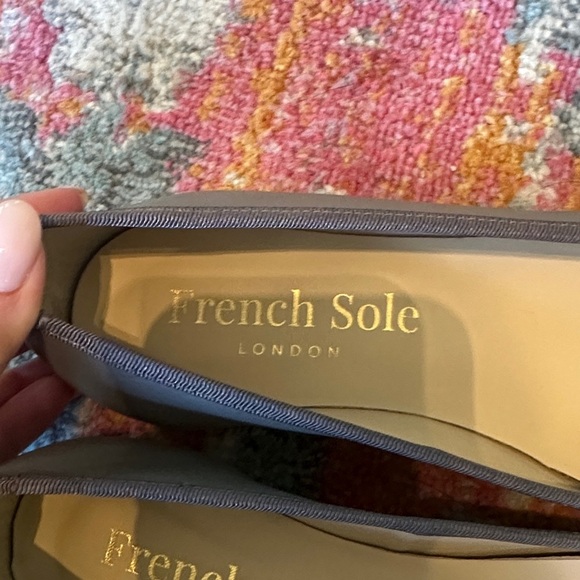 French Sole Lola Grey Leather Ballet Flats - like new - Picture 6 of 9